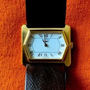 Longines Vintage Longines L.805
Classic Gold Plated Hand Wind Midsize
Watch